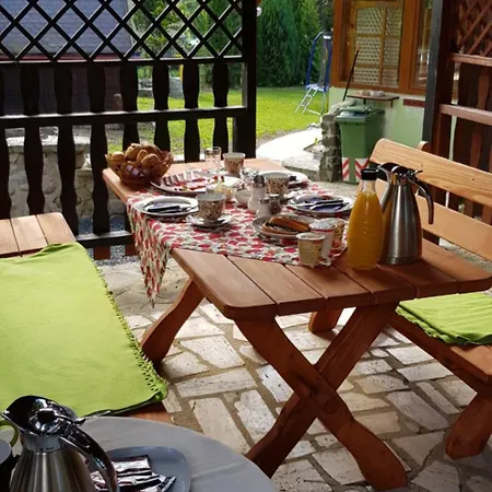 Kamila Homestay